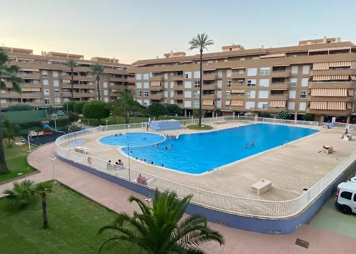 Precioso Apartamento En Urbanizacion Puerto Romano